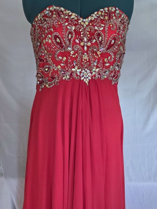 Renaissance Collection Dresses & Skirts - Renaissance Collection Red Formal Gown Sequins bodice. sz 13/14